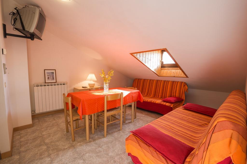Ca Serena Mansarda Val Maria-Pur Экстерьер фото